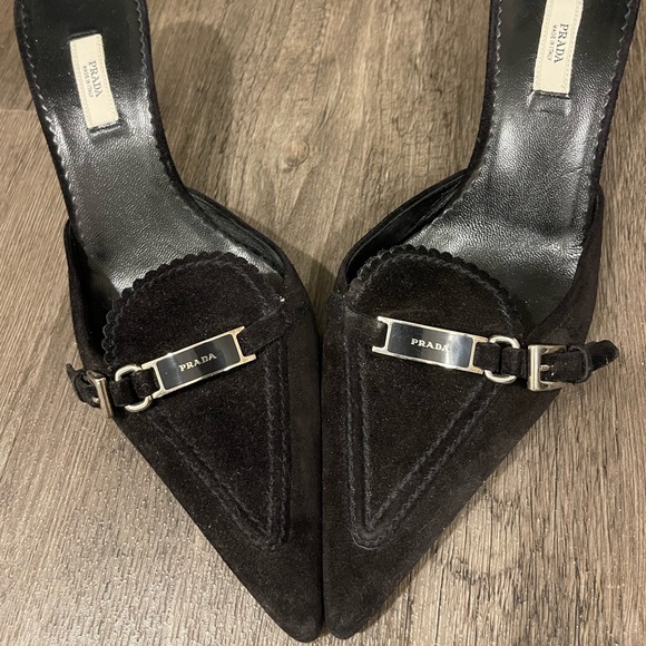 Prada heels. Size Eu 39, US 8.5. Good condition. Suede and leather - Picture 6 of 7